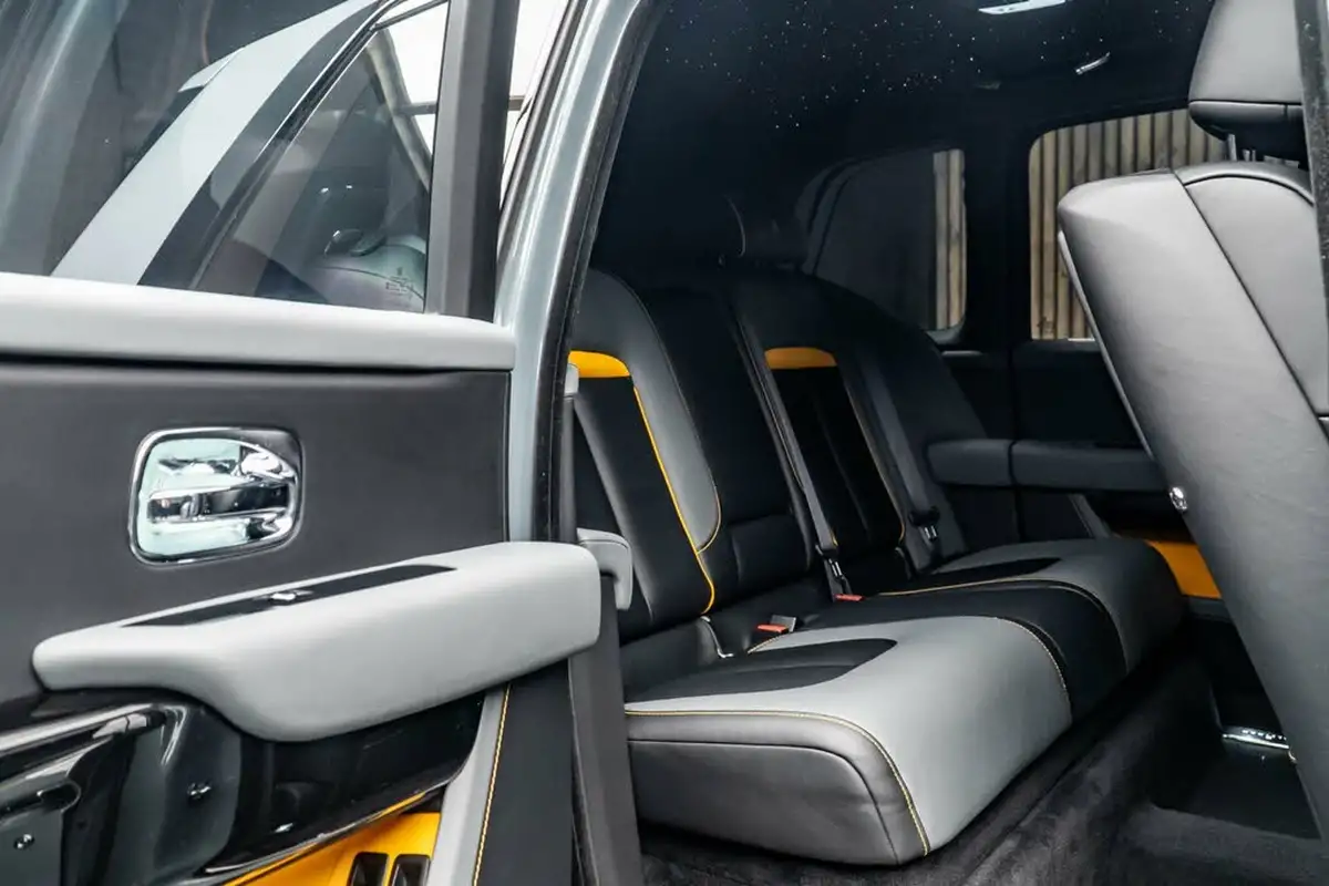 2024-rolls-royce-cullinan-675-big-39