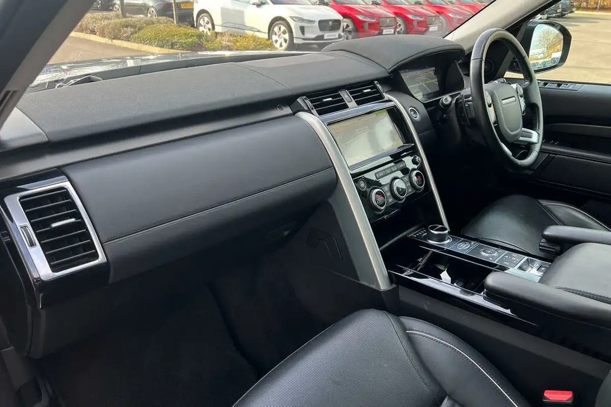 2020-land-rover-discovery-30-sd6-hse-luxury-big-49