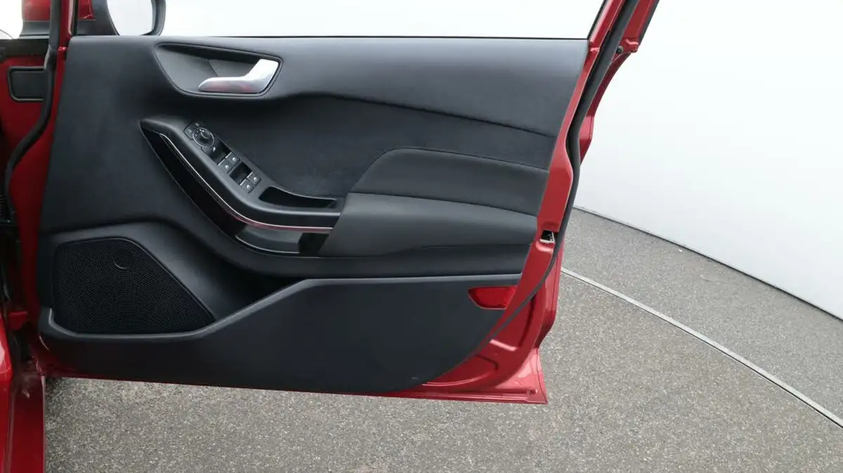 2021-ford-fiesta-10t-titanium-125ps-hybrid-mhev-powershift-big-15