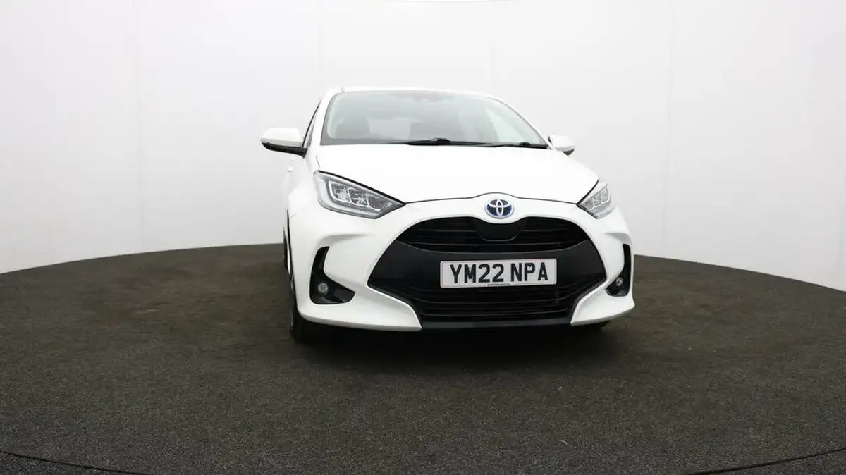 2022-toyota-yaris-15-vvt-i-design-big-44