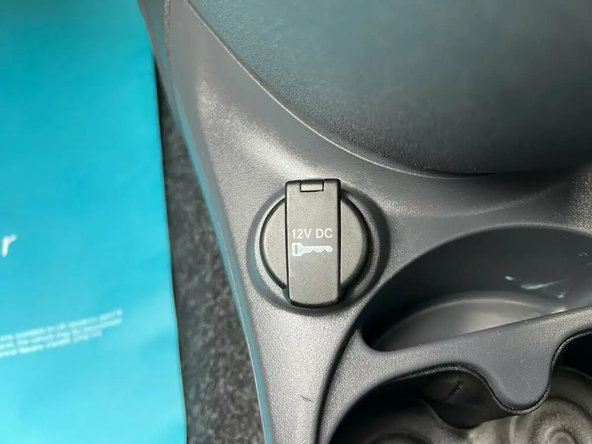 2016-fiat-500-12-lounge-big-30