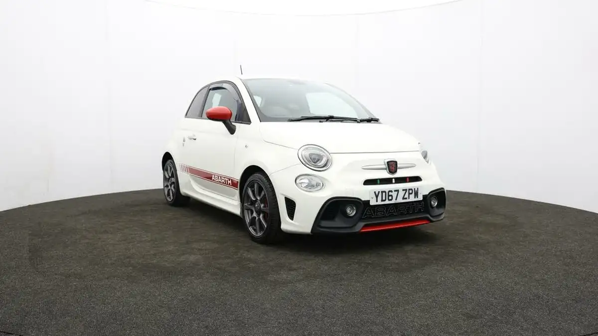 2017-abarth-595-14-tjet-big-40