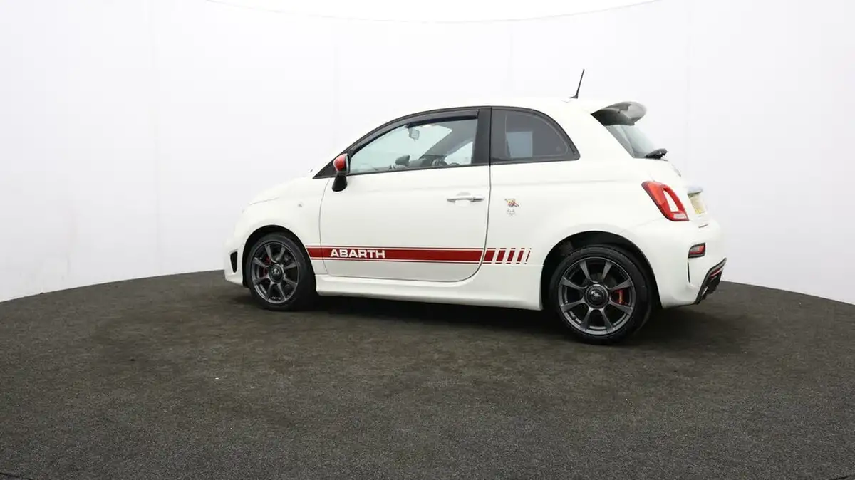 2017-abarth-595-14-tjet-big-64