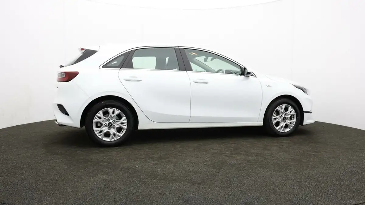 2021-kia-ceed-10-t-gdi-2-hatchback-big-29
