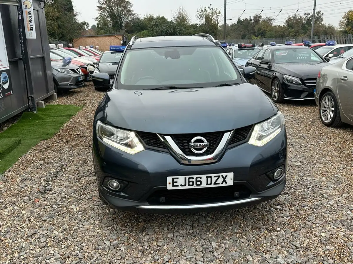 2016-nissan-x-trail-16dci-tekna-7-seat-big-1