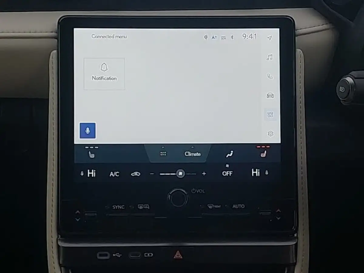2024-lexus-lbx-15-premium-plus-big-6