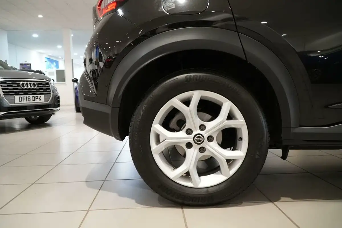 2022-nissan-juke-10-dig-t-n-connecta-big-28