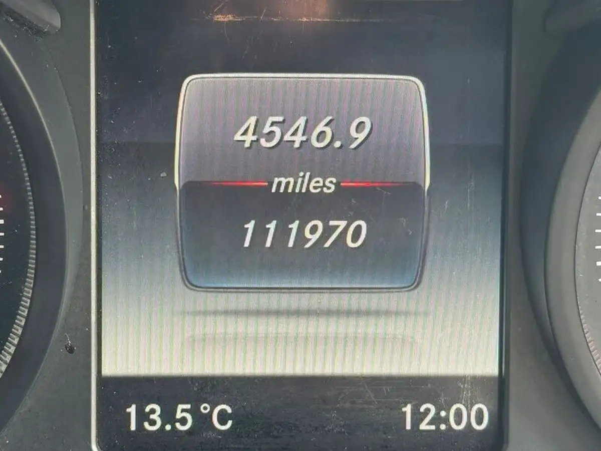 2014-mercedes-benz-c-class-21td-c220-cdi-amg-line-cdi-bluetec-premium-7g-tronic-plus-big-27
