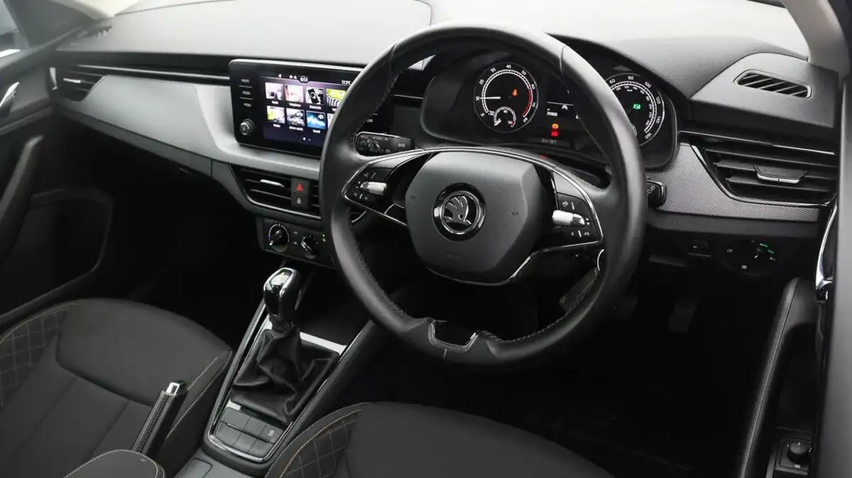 2021-skoda-kamiq-10-tsi-se-109ps-dsg-big-8