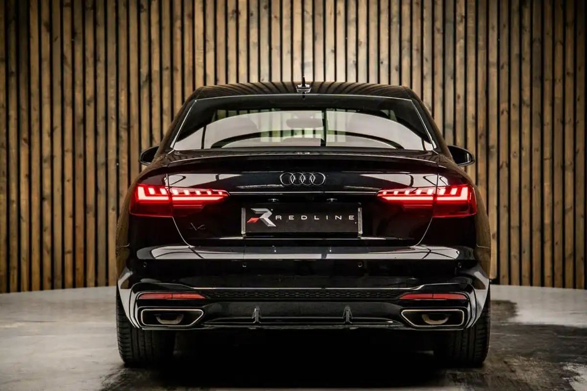 2023-audi-a4-20-35-tfsi-black-edition-big-5