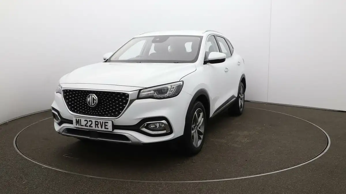 2022-mg-hs-15t-gdi-excite-162ps-big-28