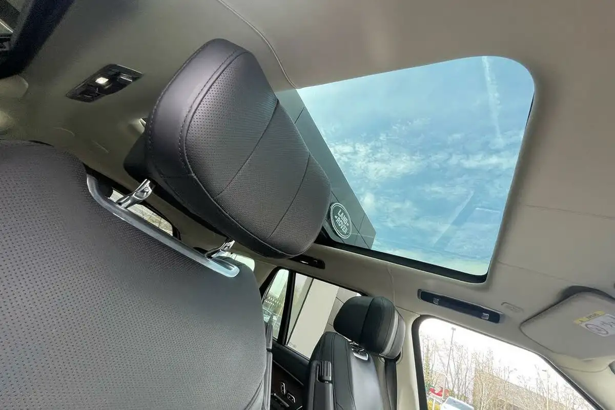 2024-land-rover-range-rover-30-d350-autobiography-big-39