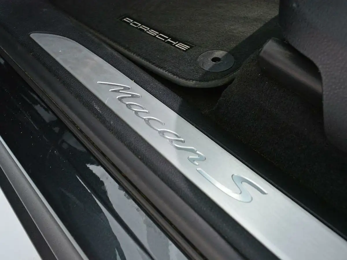 2019-porsche-macan-30-v6-s-big-14