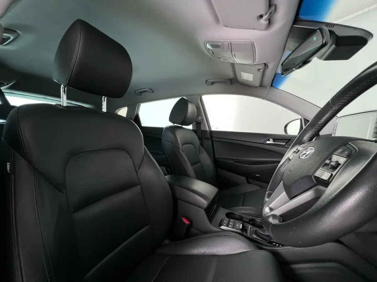 2018-hyundai-tucson-16-t-gdi-premium-dct-2wd-big-10