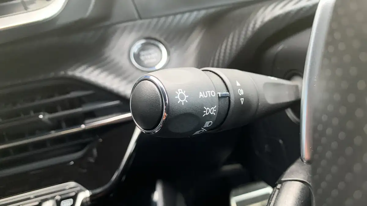 2020-peugeot-208-12-puretech-gt-line-130bhp-eat8-big-26