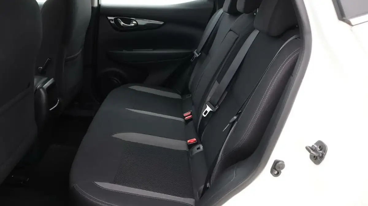 2020-nissan-qashqai-13-dig-t-acenta-premium-160ps-big-16