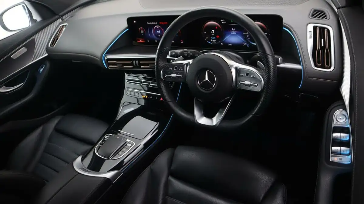 2022-mercedes-benz-eqc-e-eqc-400-amg-line-big-8