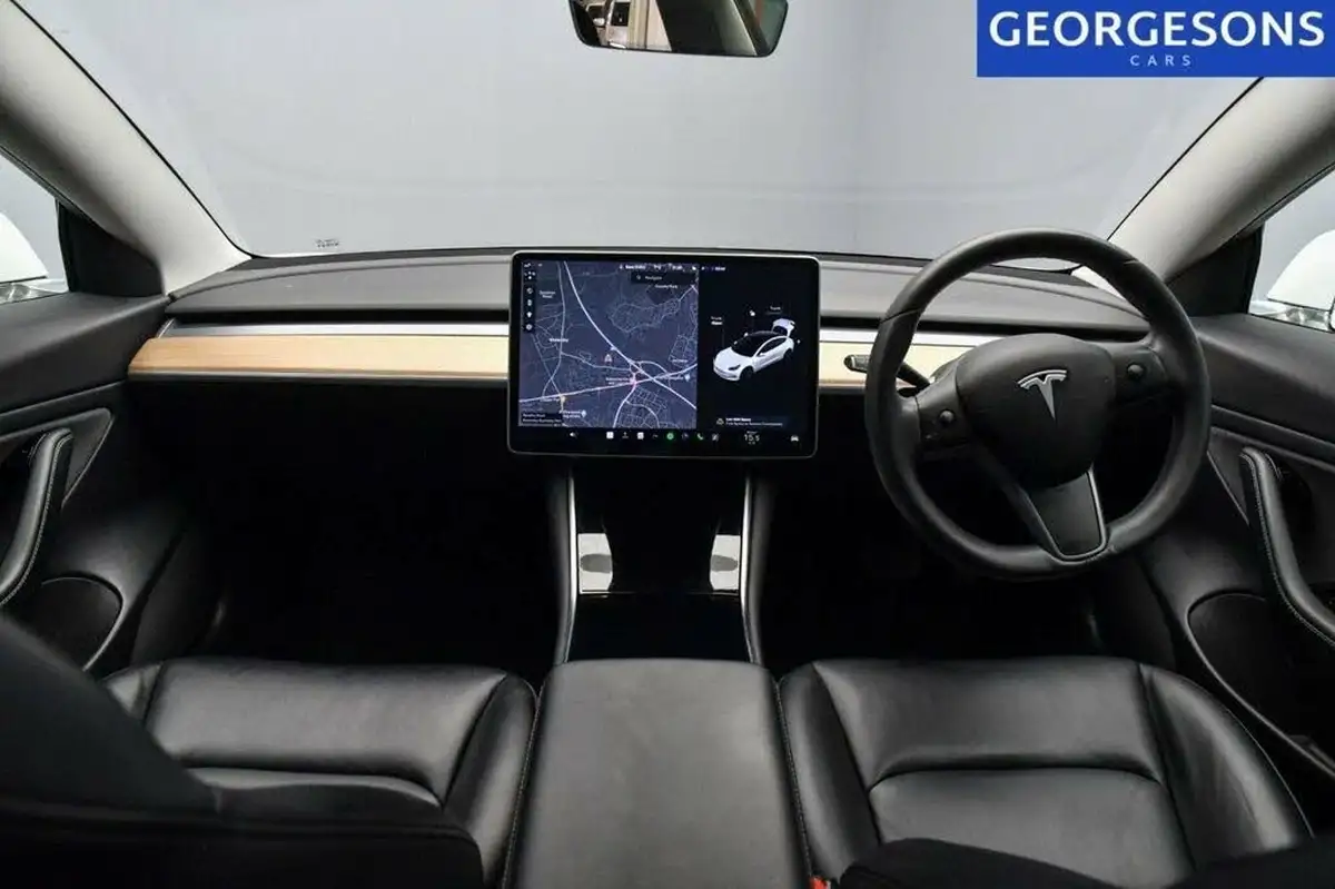 2020-tesla-model-3-e-standard-plus-big-4