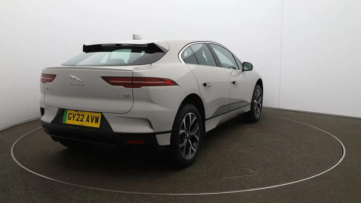2022-jaguar-i-pace-ev400-hse-big-48