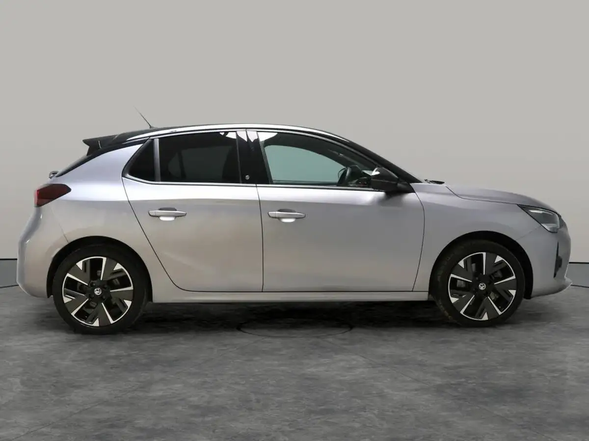 2021-vauxhall-corsa-e-sri-premium-big-8