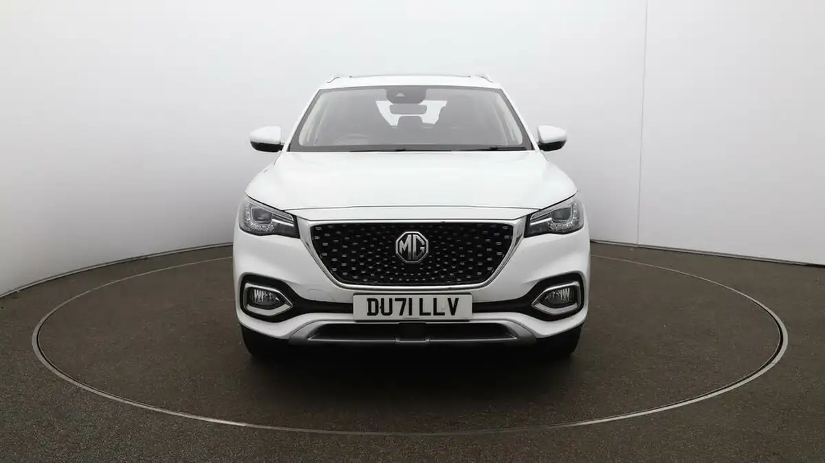 2022-mg-hs-15t-gdi-exclusive-162ps-dct-big-2