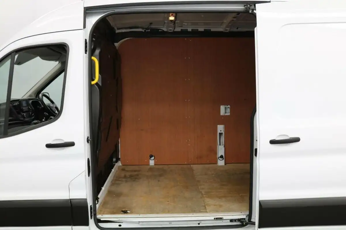 2022-ford-transit-big-10