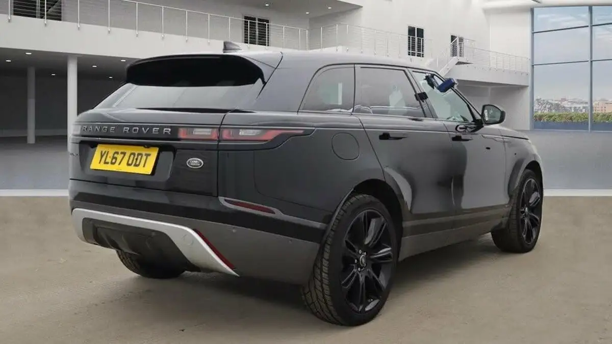 2017-land-rover-range-rover-velar-20-p250-r-dynamic-se-big-2
