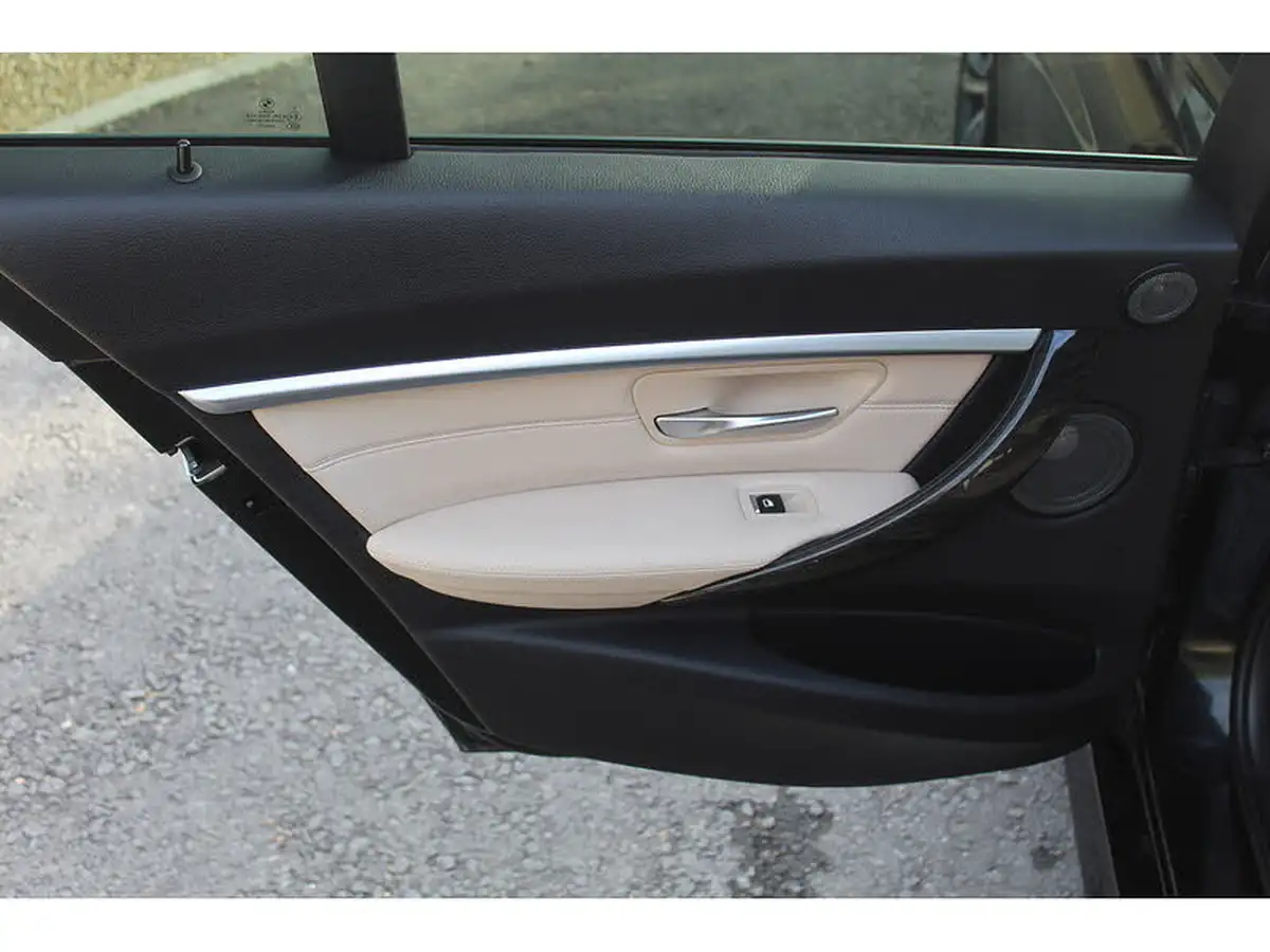 2017-bmw-3-series-20td-320d-m-sport-saloon-4d-auto-big-15