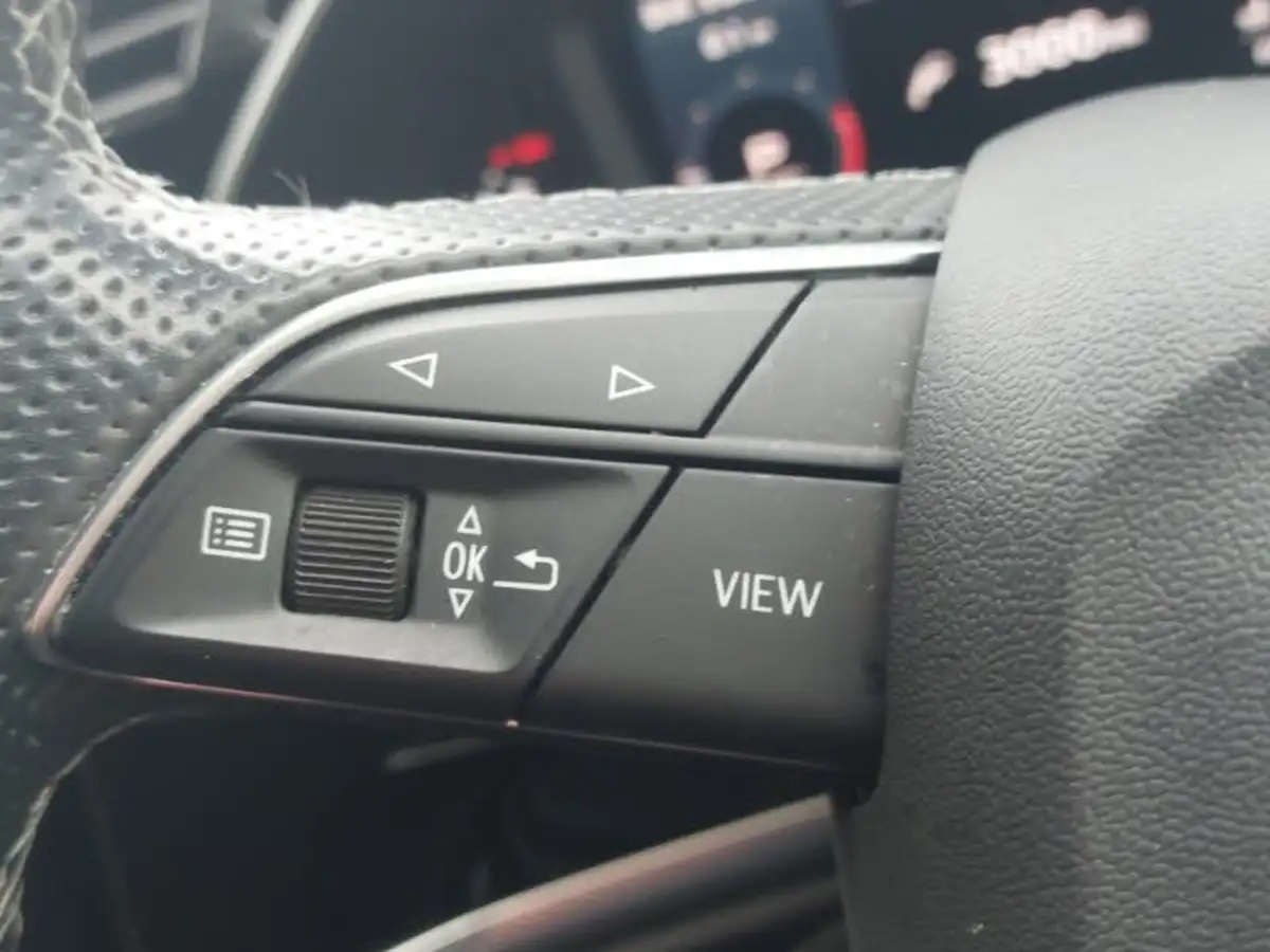2021-audi-q3-20-35-tdi-s-line-station-wagon-quattro-tronic-big-15