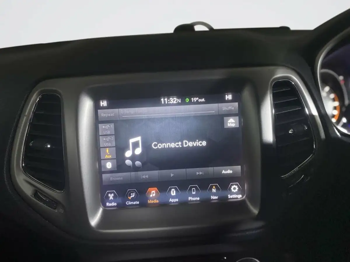 2018-jeep-compass-16-multijet-ii-longitude-big-18