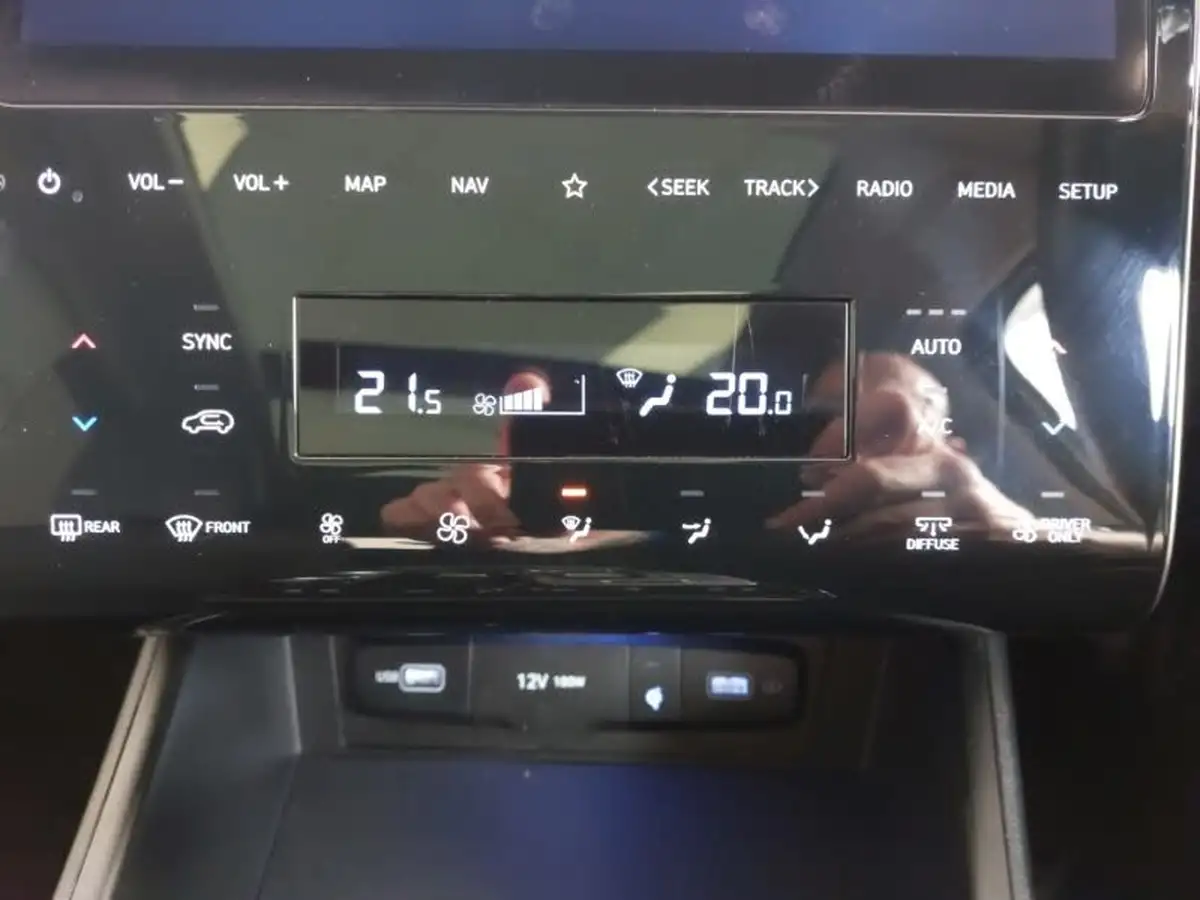 2023-hyundai-tucson-16-t-gdi-ultimate-265ps-4wd-phev-auto-big-17