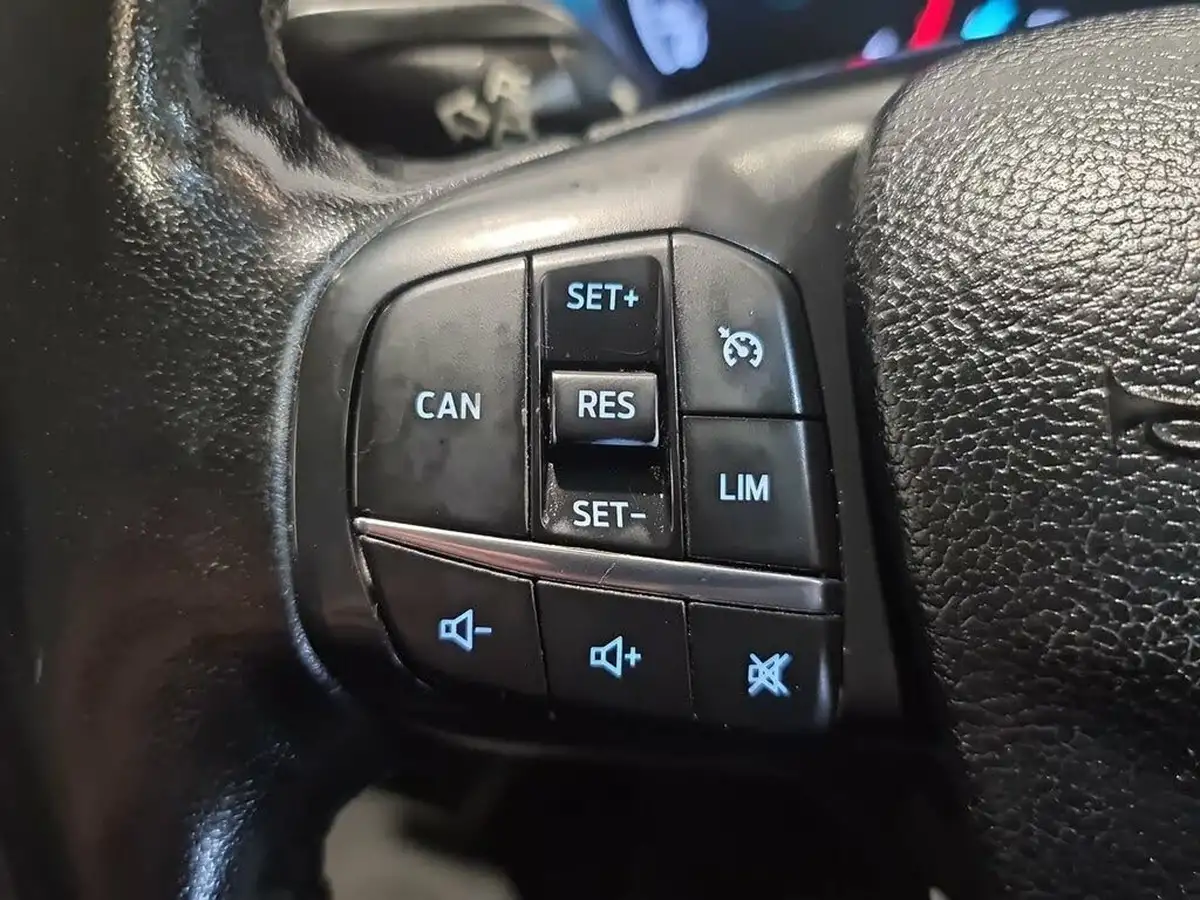 2020-ford-transit-custom-20tdci-320-l1h1-trend-105pseu6dt-panel-van-big-25