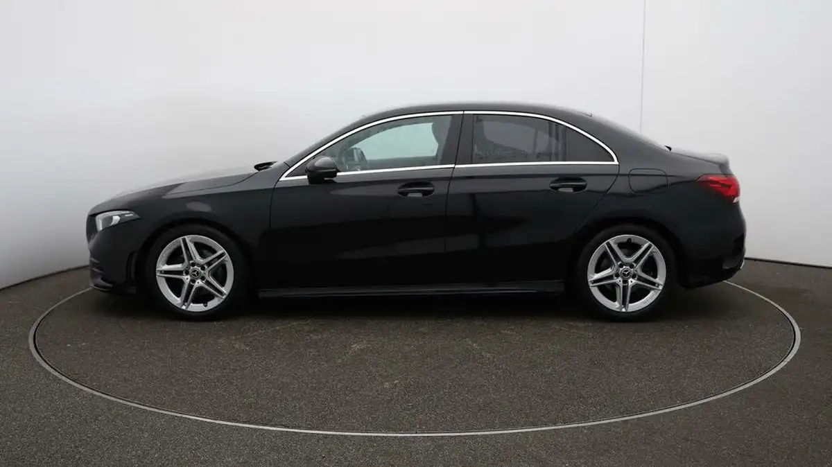 2020-mercedes-benz-a-class-13-a200-amg-line-saloon-4d-7g-dct-big-54