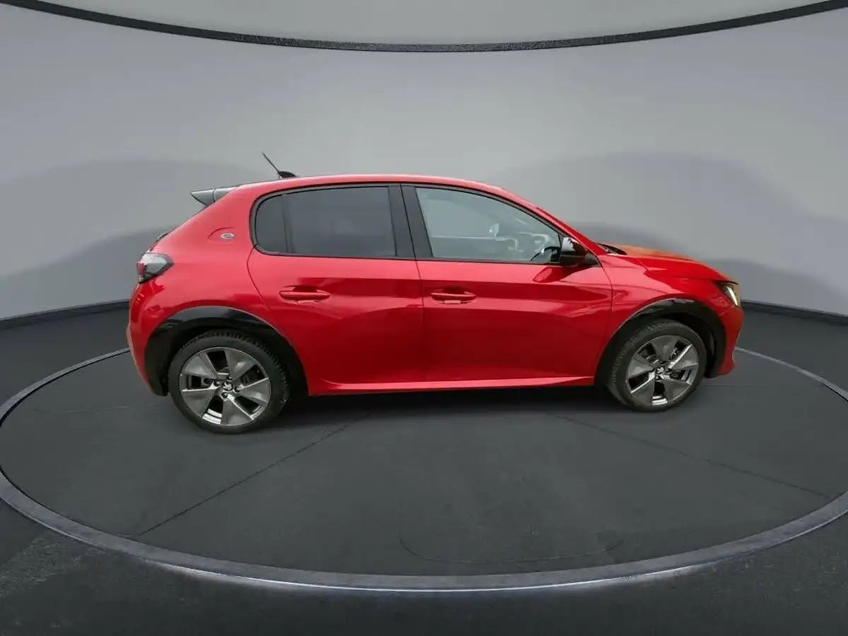 2022-peugeot-208-e-gt-136ps-50kwh-big-25