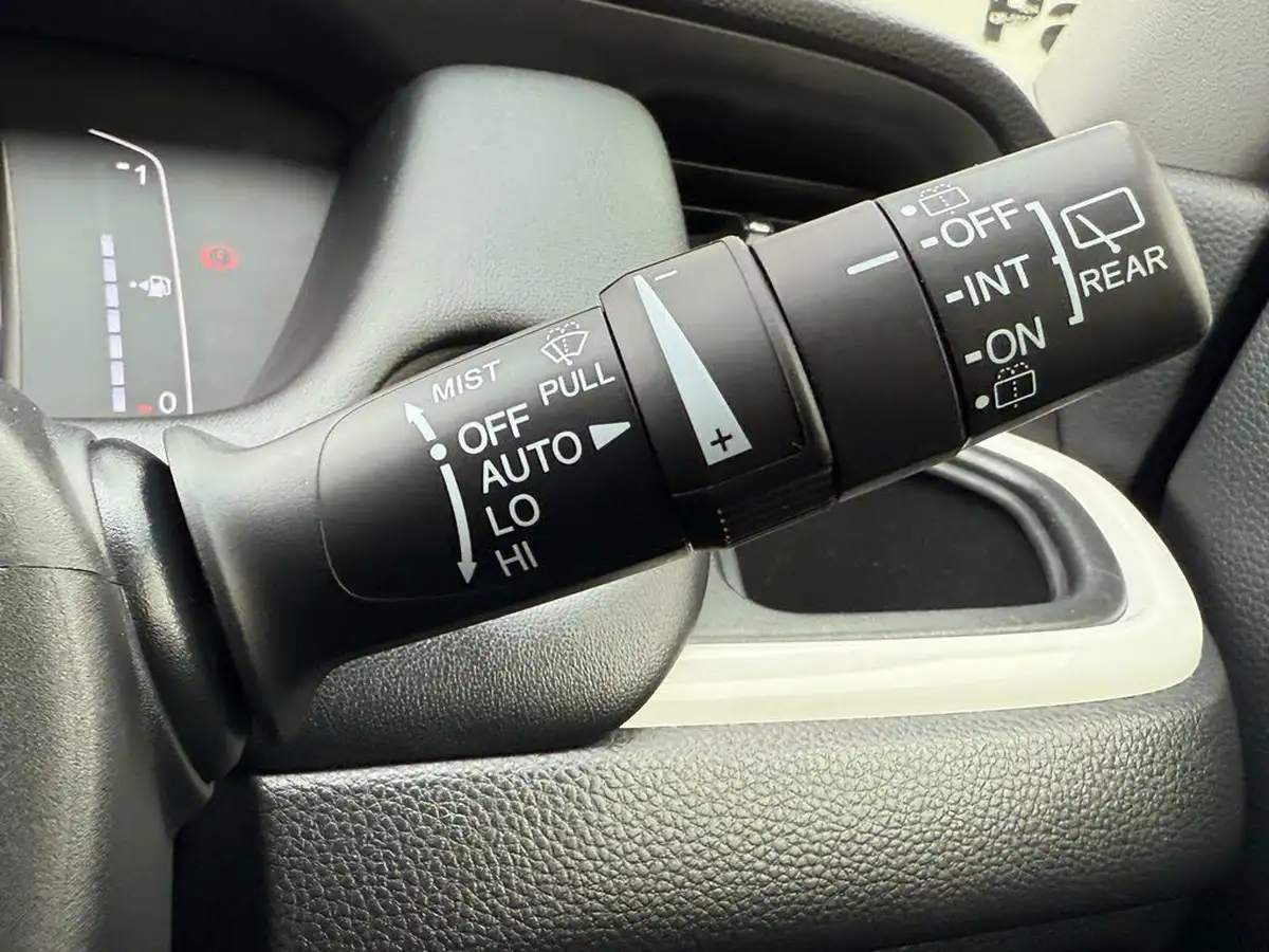 2021-honda-jazz-15-i-mmd-sr-107ps-big-44