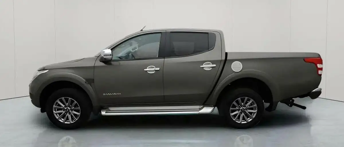 2017-mitsubishi-l200-24di-d-barbarian-178bhp-eu6-big-3