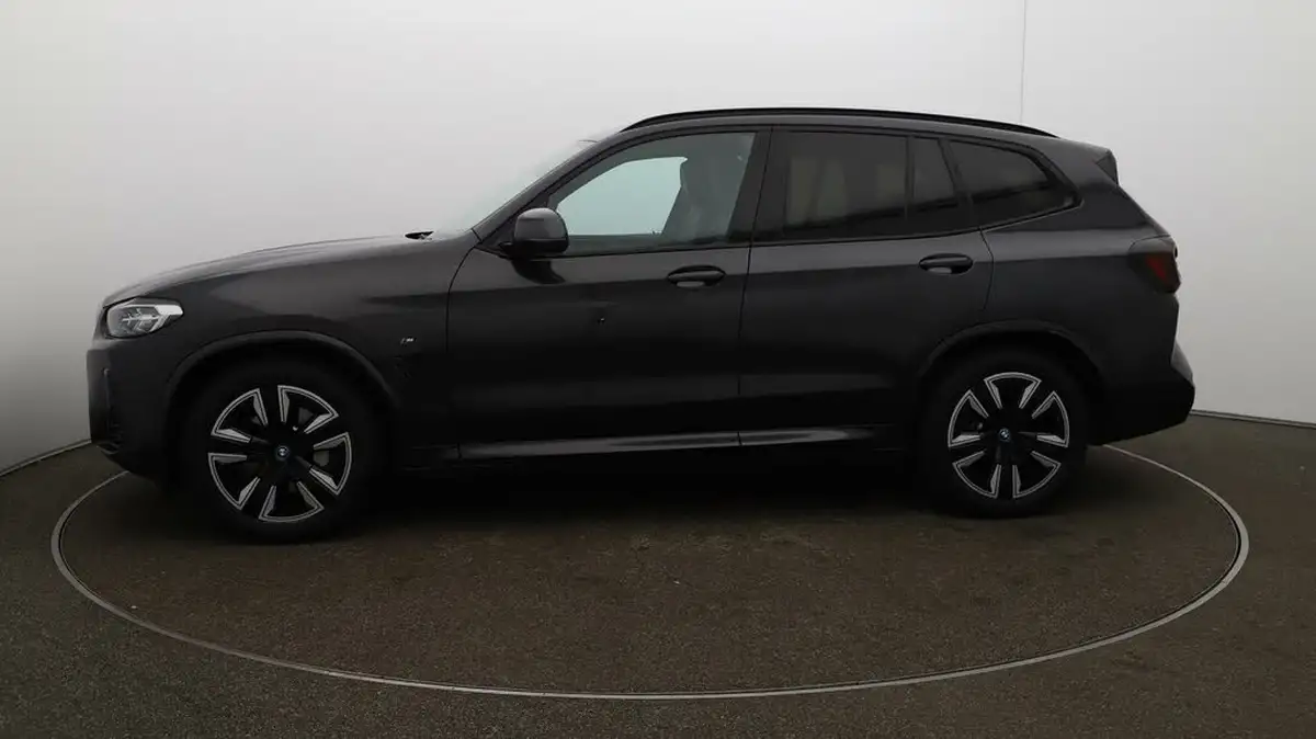 2022-bmw-ix3-e-m-sport-big-4
