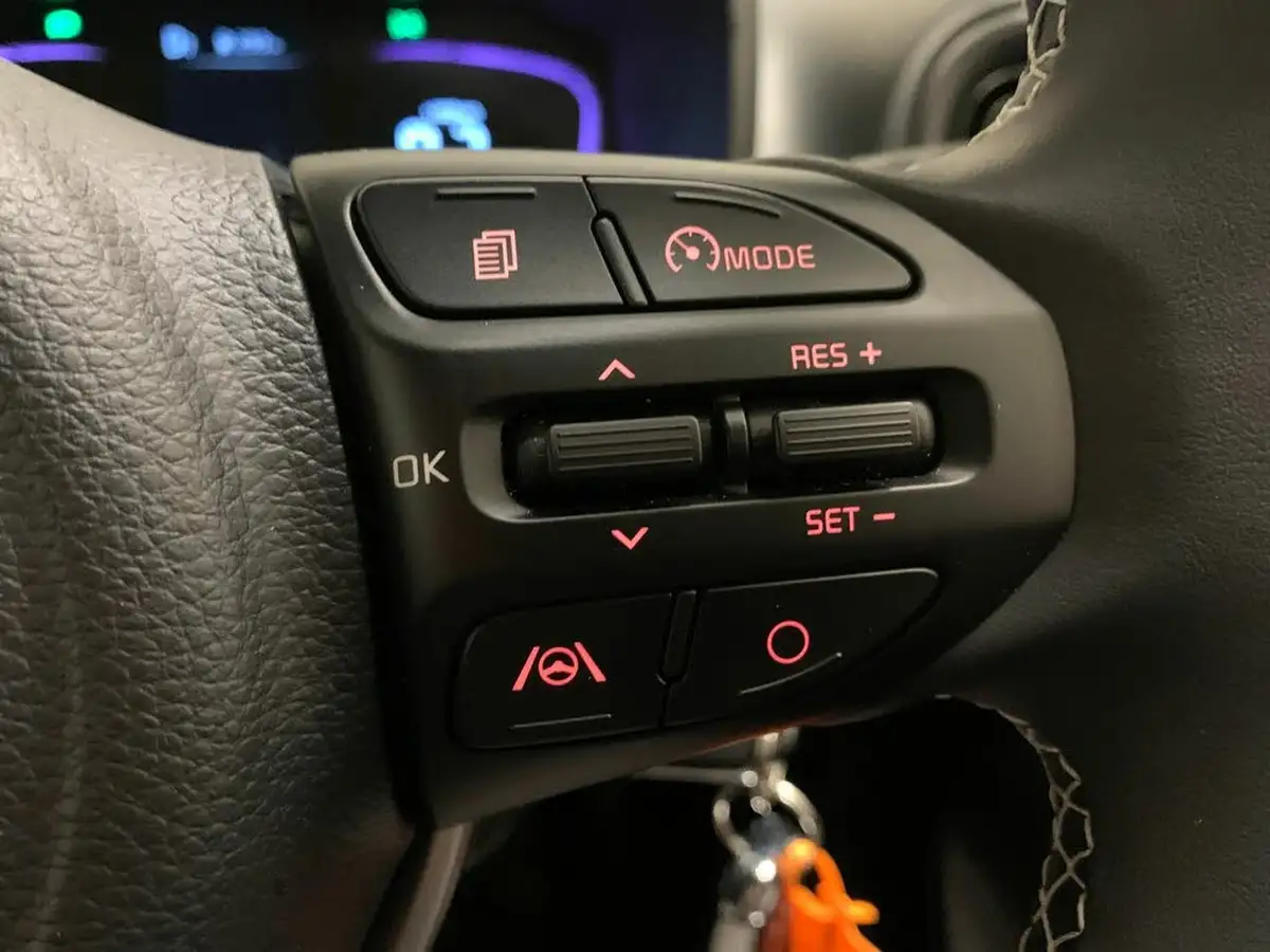 2024-kia-picanto-10-2-auto-seq-big-19