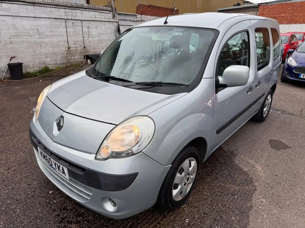2011-renault-kangoo-16-expression-16v-105bhp-auto-big-6