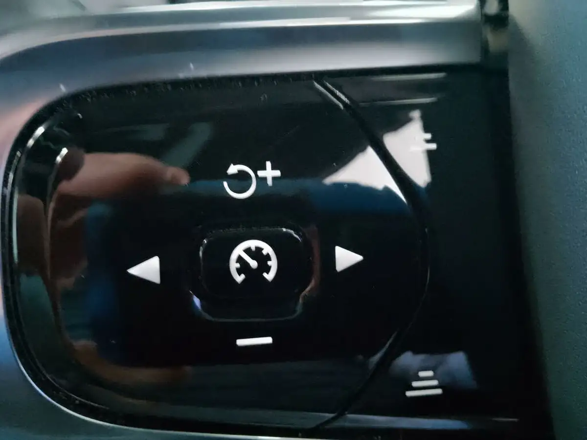 2022-polestar-polestar-2-e-ps2-300kw-longe-dual-plus-pilot-hatchback-big-16