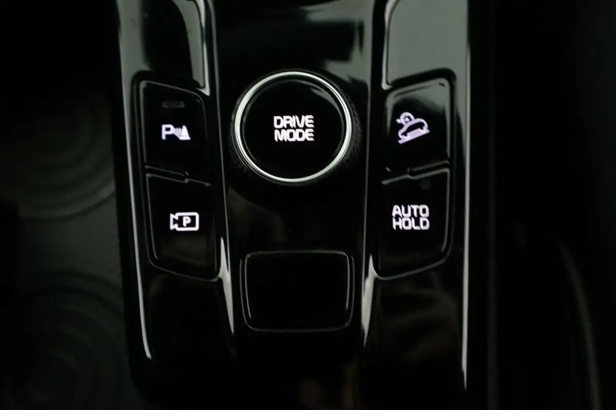 2022-kia-sportage-16-t-gdi-gt-line-226bhp-hev-1598cc-auto-big-21