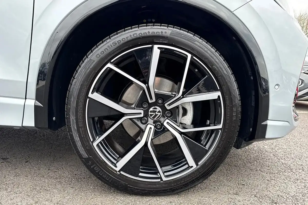 2024-volkswagen-tiguan-15-etsi-r-line-big-6