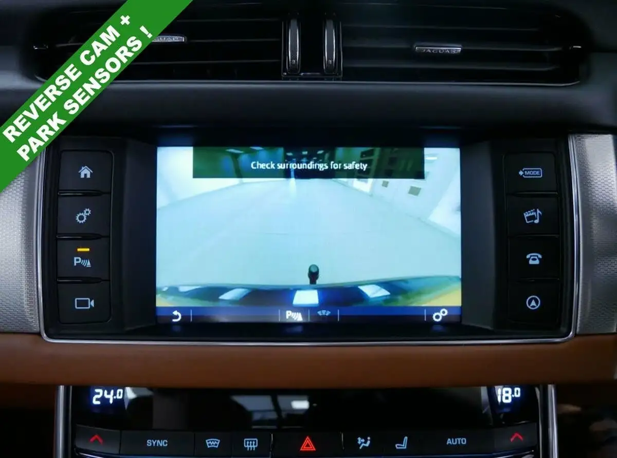 2016-jaguar-xf-20td-portfolio-180ps-auto-big-16
