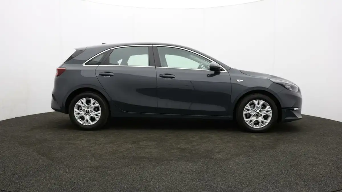 2021-kia-ceed-10-t-gdi-2-hatchback-big-32