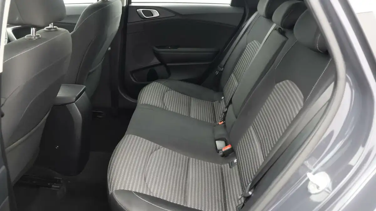 2021-kia-ceed-10-t-gdi-2-hatchback-big-15