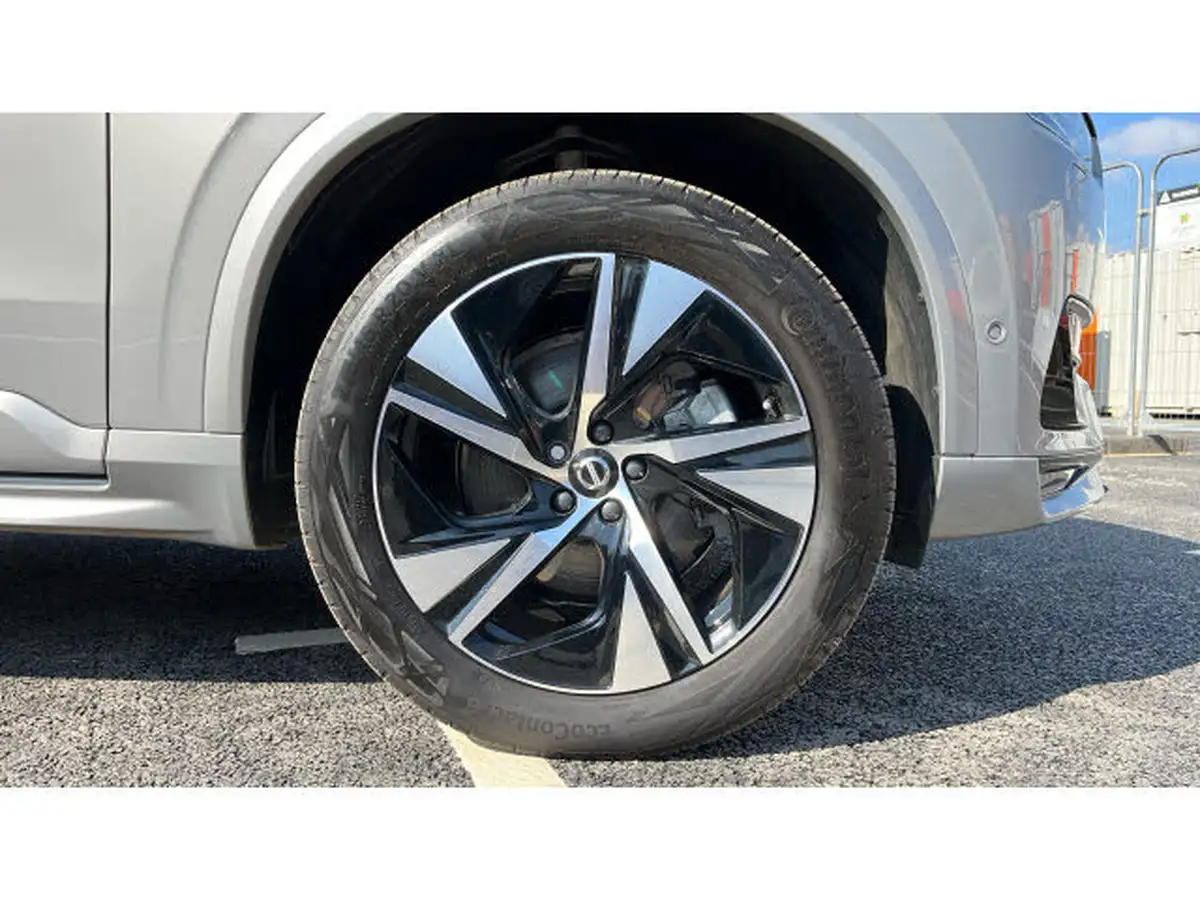 2024-volvo-xc90-20-b5-plus-big-15