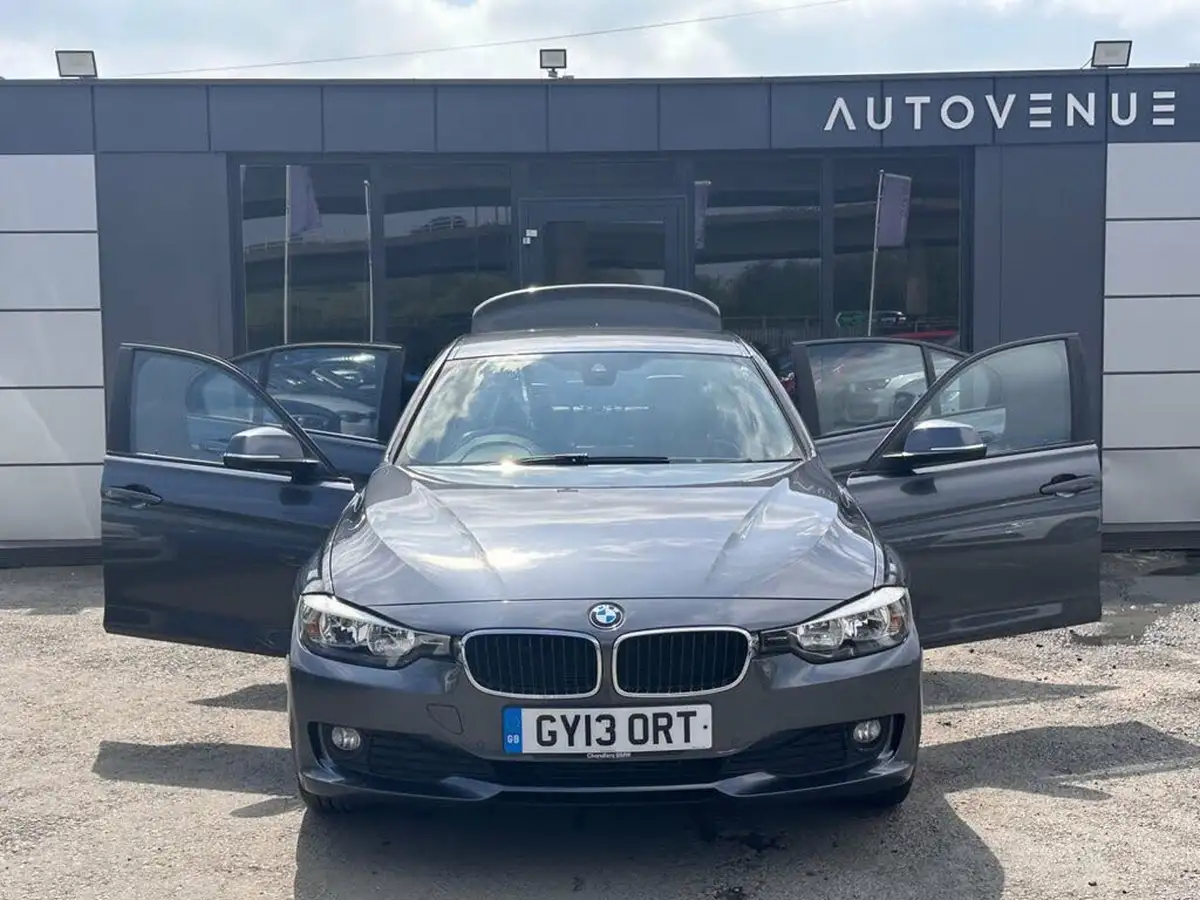 2013-bmw-3-series-20td-320d-efficientdynamics-163bhp-efficientdynamics-ss-saloon-4d-auto-big-19