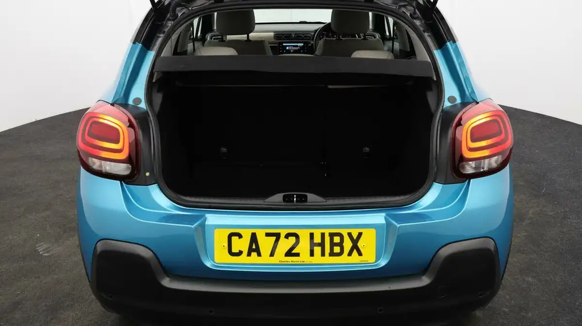 2022-citroen-c3-12-puretech-shine-plus-110ps-ss-eat6-big-17