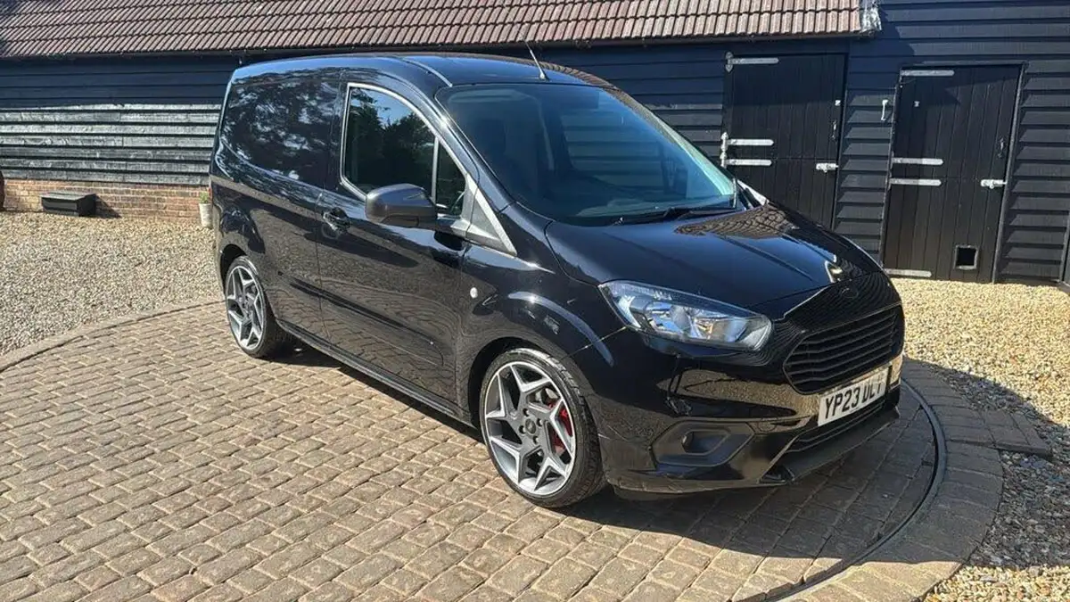 2023-ford-transit-courier-15tdci-sport-big-18