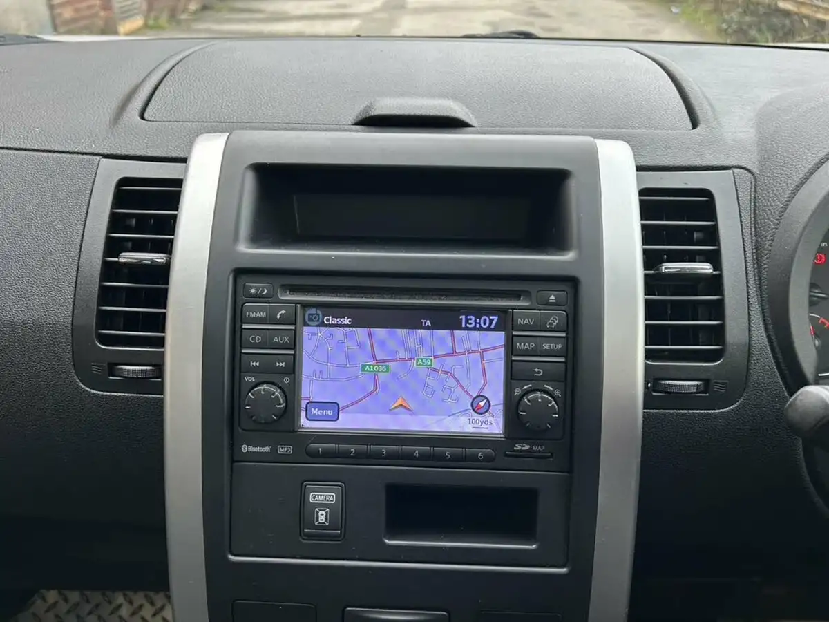 2013-nissan-x-trail-20td-tekna-150ps-auto-big-26